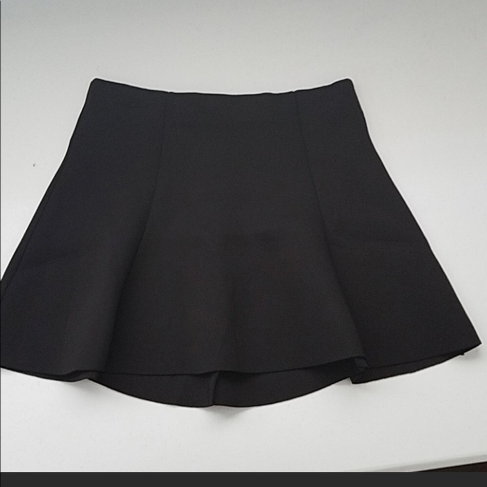 NOWT Guess mini skater skirt